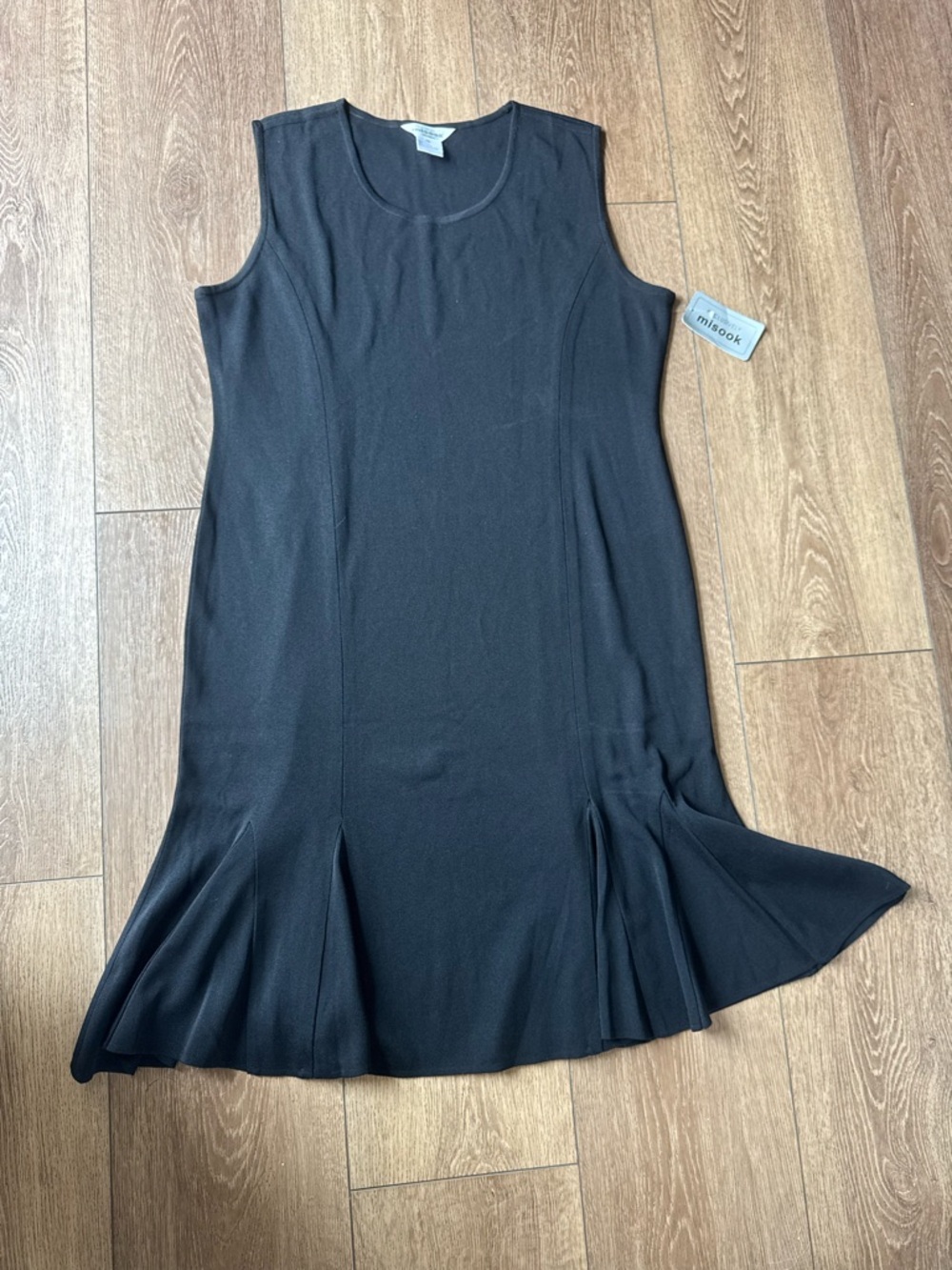 NWT Misook Sleeveless Black Flared Hem Dress